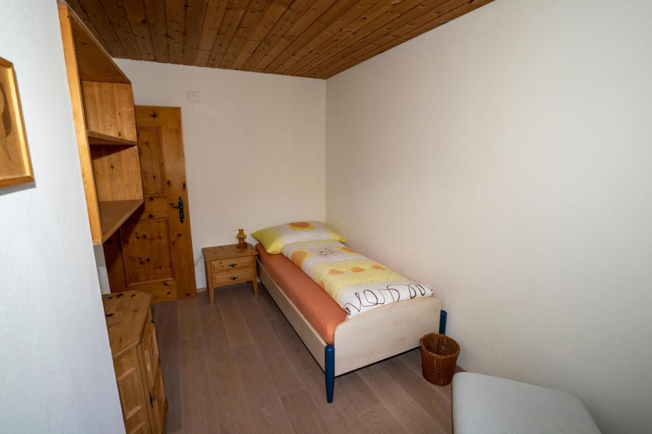 Chasa Nogler - Ferienwohnung Ramosch Dış mekan fotoğraf